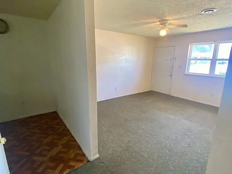 709 W Tulsa St — Photo 3