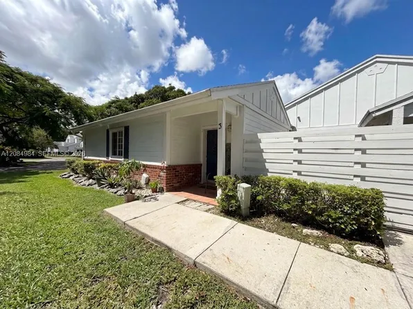 13790 SW 147th Circle Ln APT 3-9, Miami, FL 33186