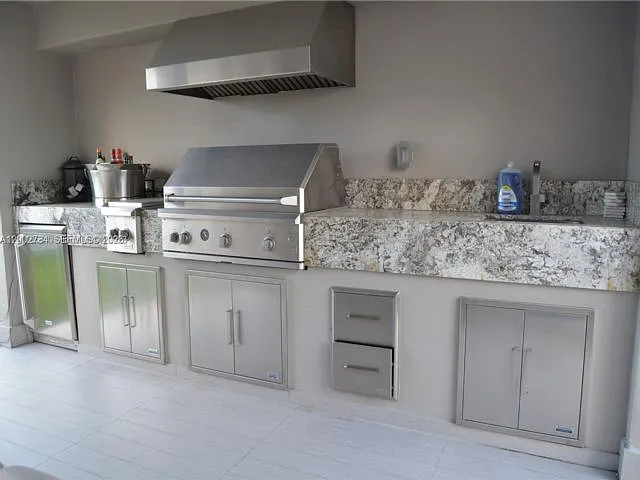 10347 NW 64th Ln — Photo 10