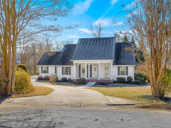 125 Ridgestone Dr, Central, SC 29630