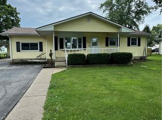 253 Crescent Dr, Decatur, IL 62526