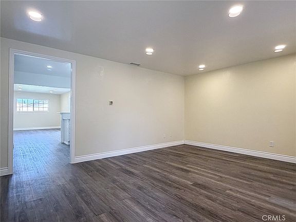 2nd image of 1420 Avenida Del Vis