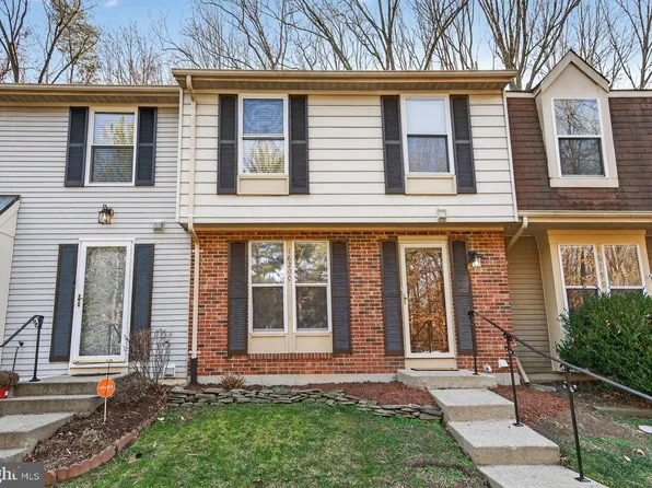 16200 Henderson Ln, Dumfries, VA 22025