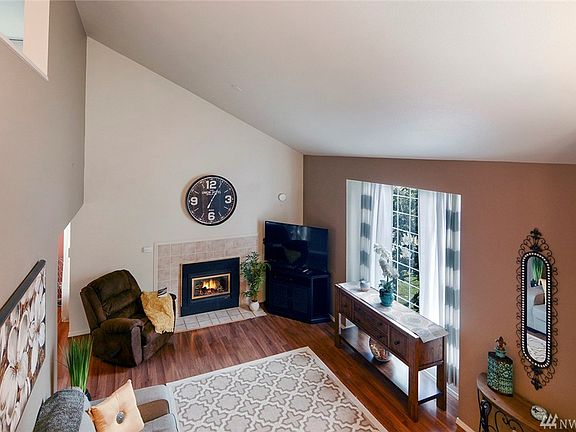 5th image of 4352 Elkhorn Trl NW