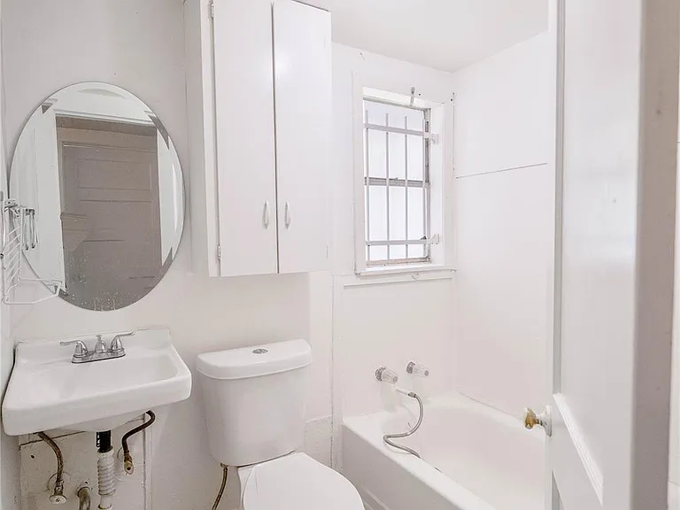 5101 Crane St #2 — Photo 4