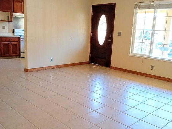 4th image of 2619 Gumdrop Dr