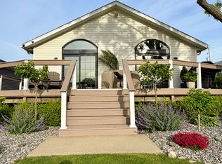 1425 N McCloy Ave, Port Clinton, OH 43452