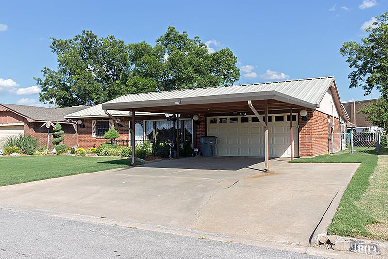 1st image of 1803 NW Crosby Park Cir