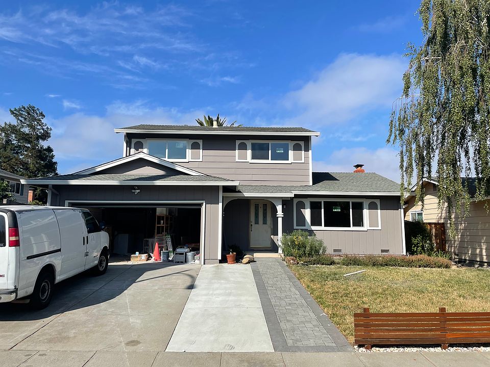 1st image of 2211 Paris Way