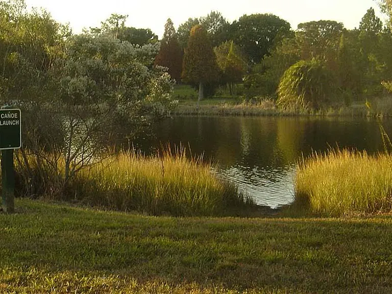 River Crest Park on the bank of the Hillsborough River