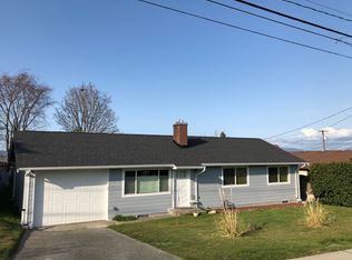1304 29th St, Anacortes, WA 98221