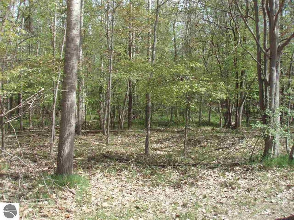 1st image of Brookwood Dr