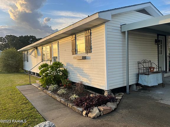 3rd image of 2922 Orangewood Dr