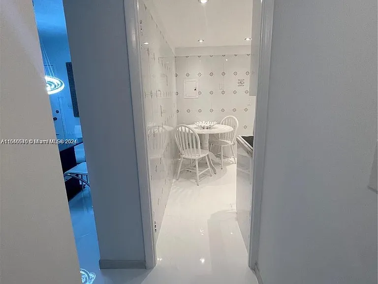 5555 Collins Ave #7T — Photo 14