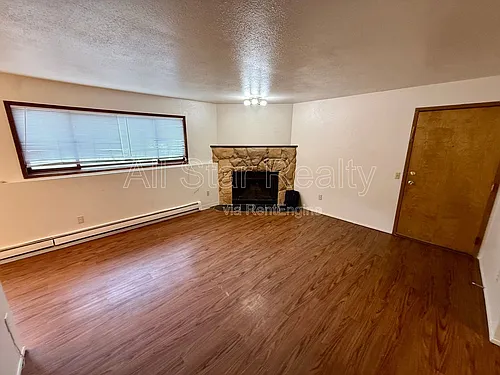 211 McCarrey St #2B Photo 1