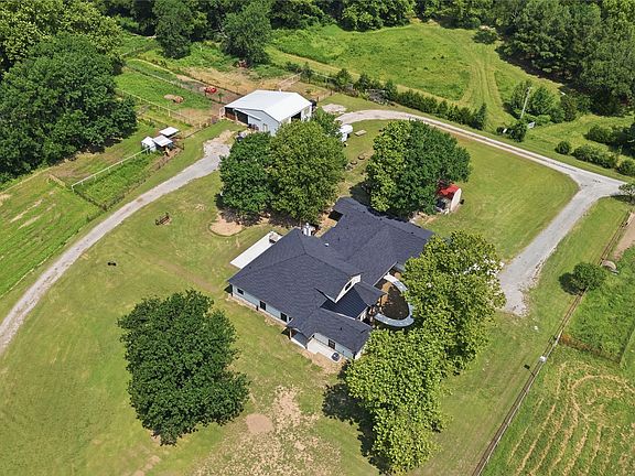 3rd image of 29180 S 4170th Rd