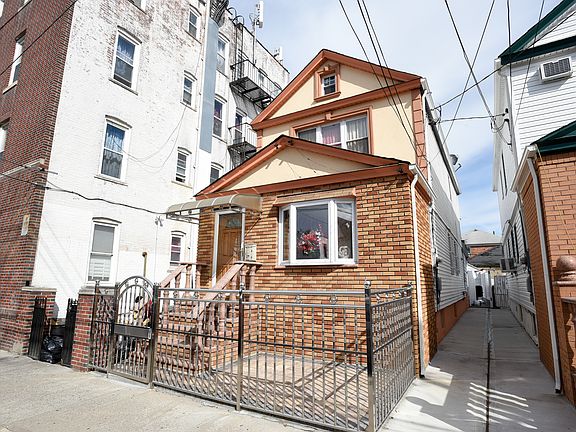 2nd image of 10311 108th St #00