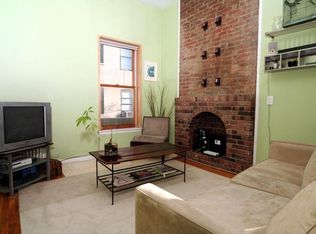 331 W 21st St, New York, NY 10011