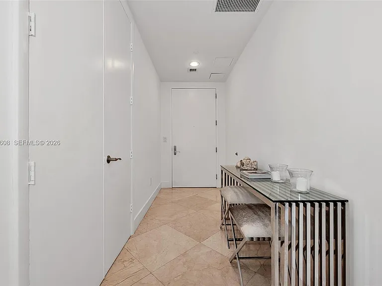 16001 Collins Ave #1005 — Photo 4