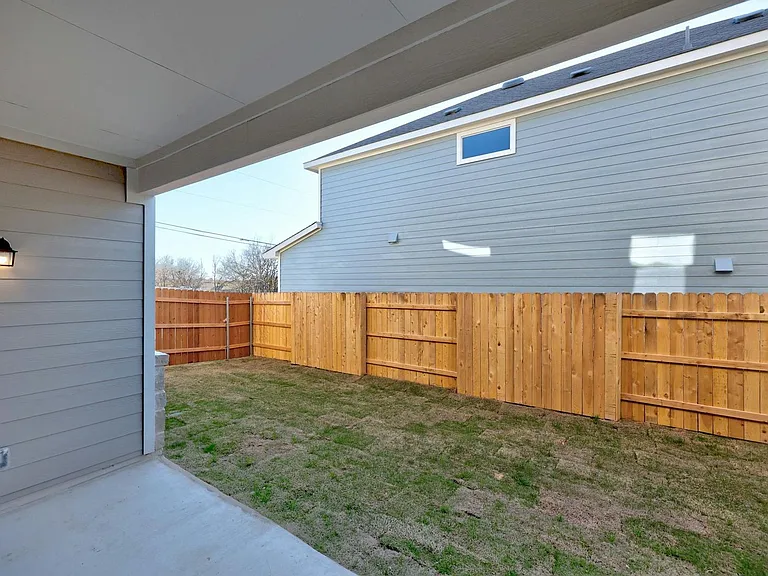 2301 Wallin Bradley Dr — Photo 26