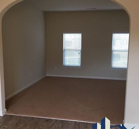 4th image of 611 Langley Farms Dr
