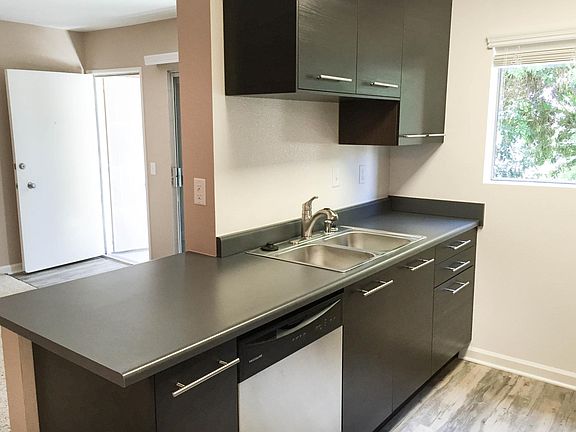 3rd image of 4816 W Mountain View Dr #5