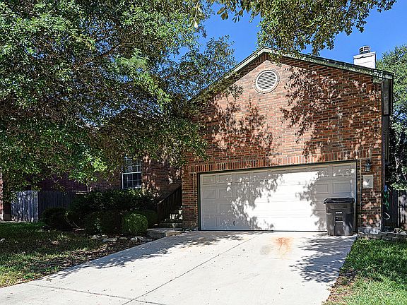 2nd image of 7 Cove Creek Dr