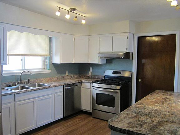 3rd image of 10524 Olga St
