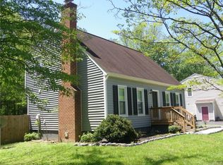 9512 Shamrock Dr, North Chesterfield, VA 23237