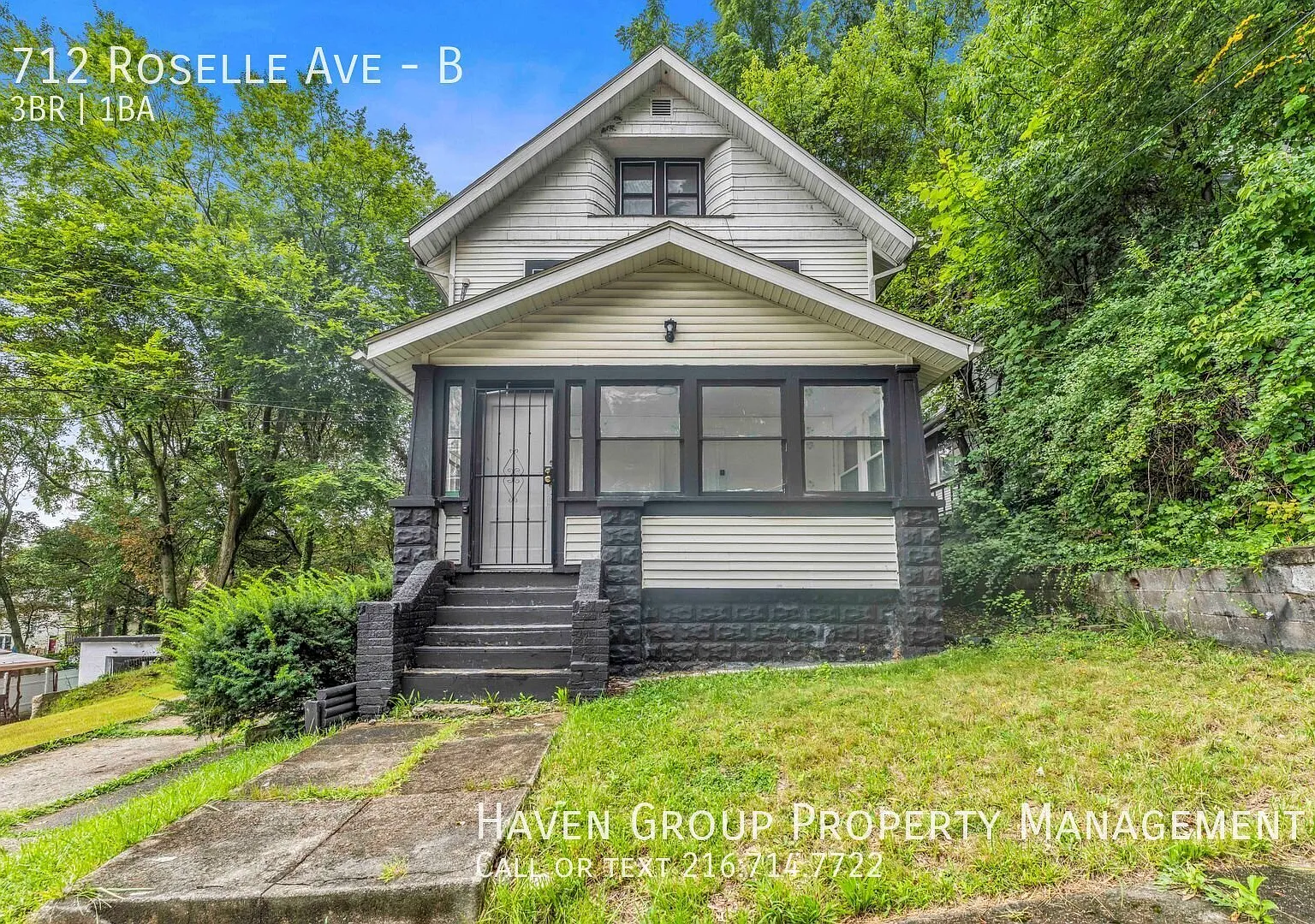 712 Roselle Ave | Unit B, Akron, OH 44307 - Spacious 3-bed 1-bath multi-family home! — Photo 1