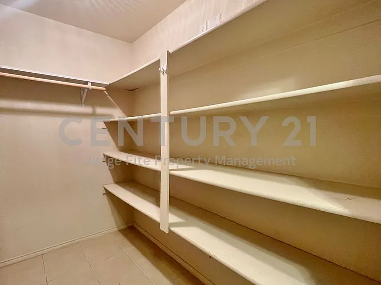 9925 Amaryllis Ln — Photo 6