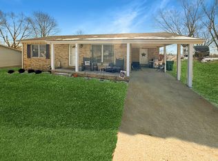 614 E 3rd St, Perryville, KY 40468