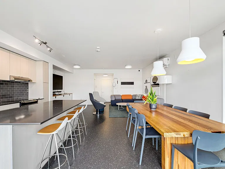 Welcome to Dexter Hayes! Modern convenience with exceptional views! — Photo 6
