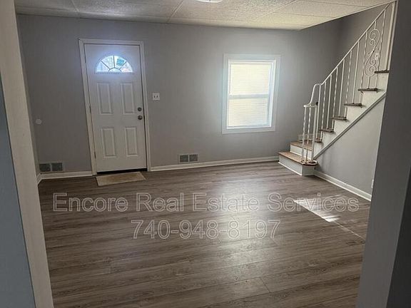 5th image of 70 Hoover St