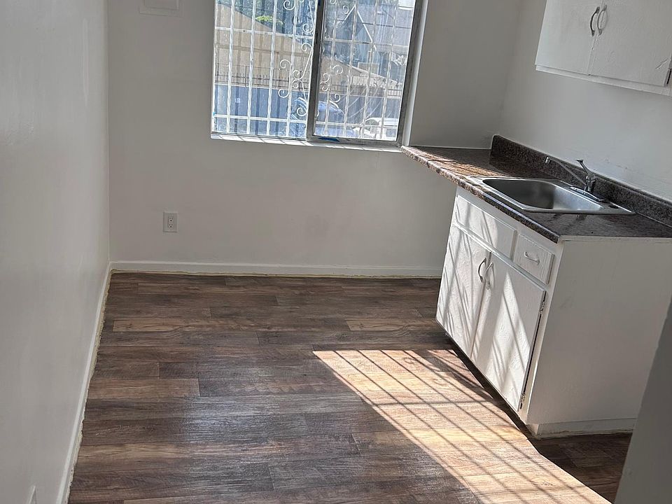 2nd image of 132 E 120th St APT 17