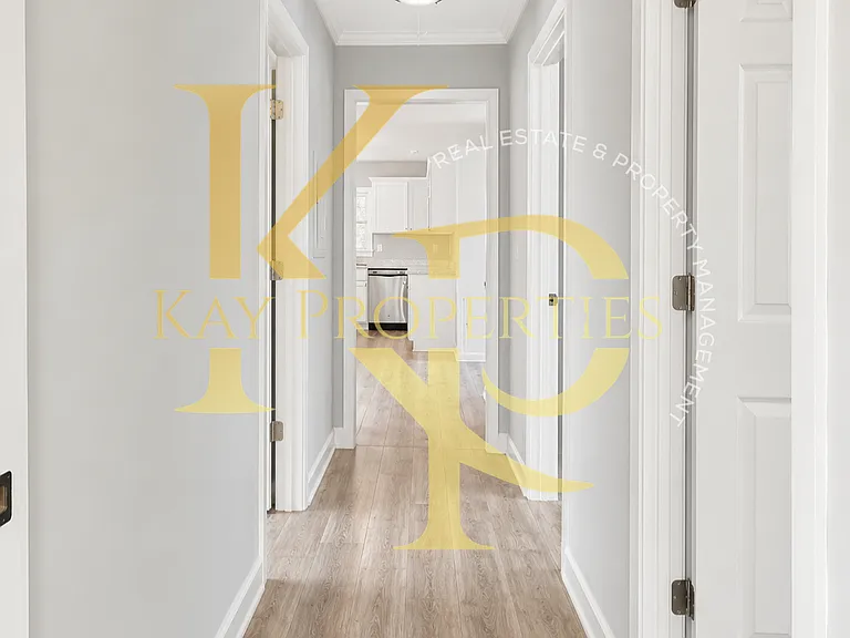 1828 Windsor Dr — Photo 15