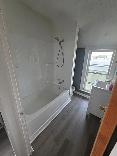 65 Caledonia St #UPPER Photo 1 65 Caledonia St #UPPER Photo 1