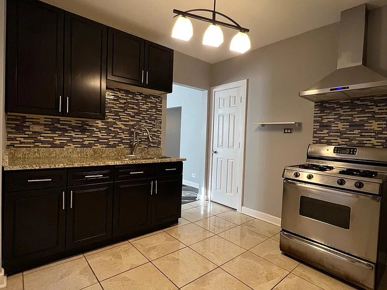 5537 W Thomas St #2 — Photo 12