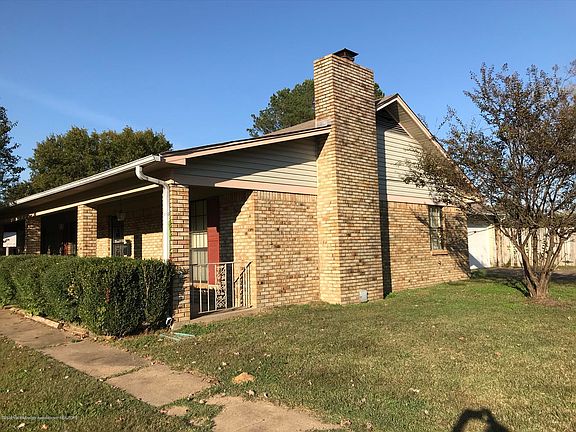 2nd image of 234 Dogwood Ln