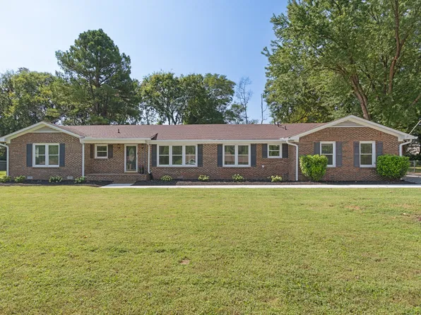 2353 Braxton Bragg Dr, Murfreesboro, TN 37129