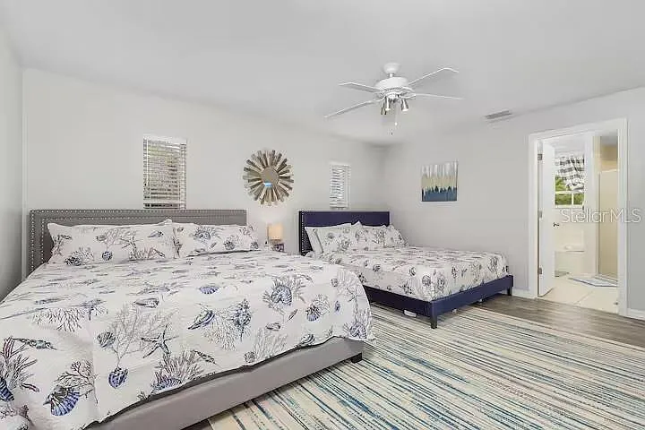 2705 SW 11th Pl — Photo 12