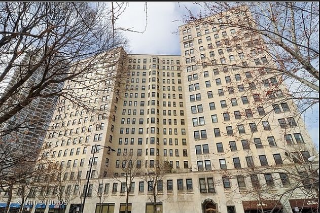 1st image of 2052 N Lincoln Park W APT 1405