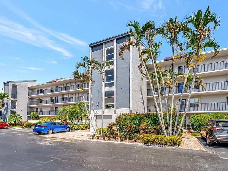 14723 Cumberland Dr #404B — Photo 30