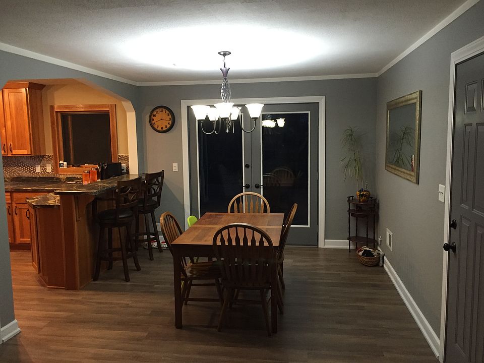 2nd image of 2222 Wentworth Ave