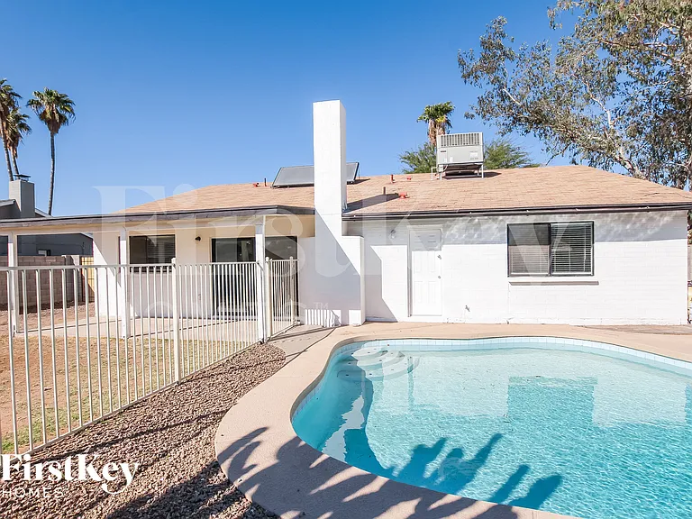 2733 W Villa Rita Dr — Photo 16