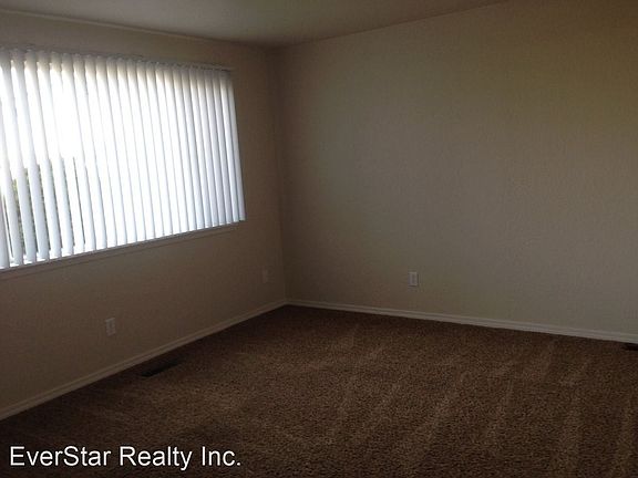 3rd image of 3605 W Kennewick Ave APT C