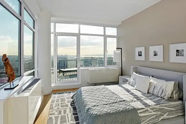 Rented by Corcoran | media 23