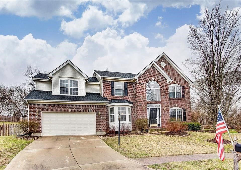 1st image of 350 Hillcrest Dr