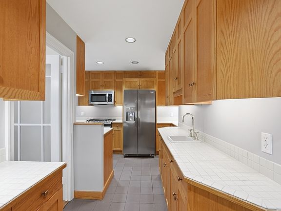 4th image of 25 Central Park W APT 11R