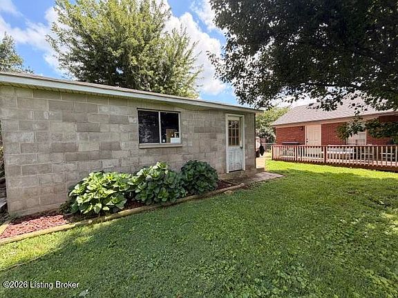 4th image of 122 Owings Blvd